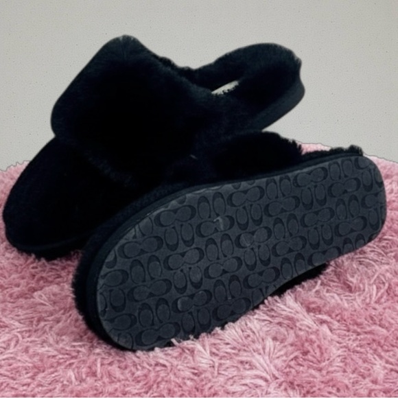 Coach Black Plush Slippers Size 7 - Picture 6 of 11
